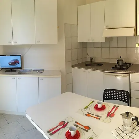 Ancient Courtyard Bonanomi In Historic Centre Όπως