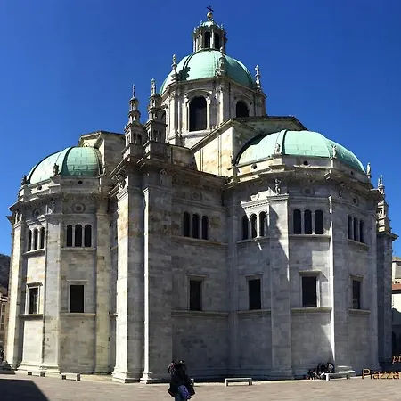 Ancient Courtyard Bonanomi In Historic Centre Διαμέρισμα Όπως