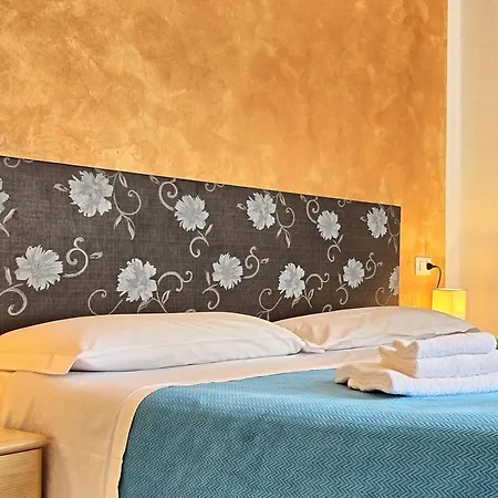 Ancient Courtyard Bonanomi In Historic Centre Appartamento *