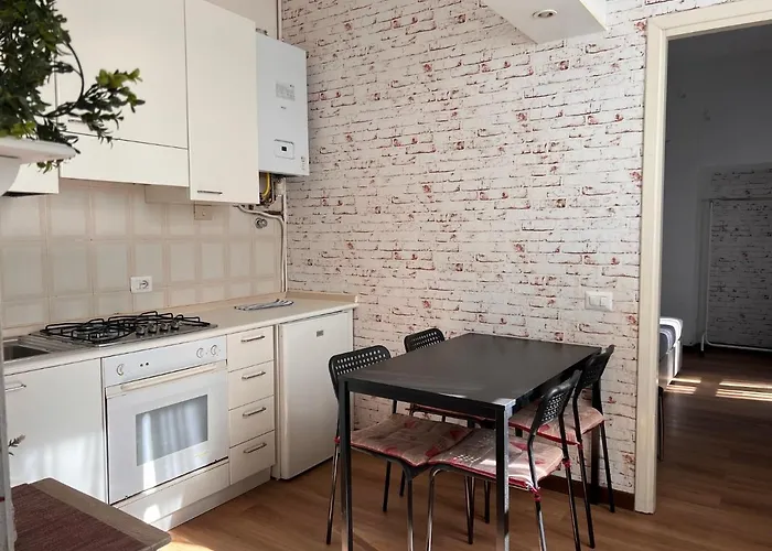 Apartamento Ancient Courtyard Bonanomi In Historic Centre Como