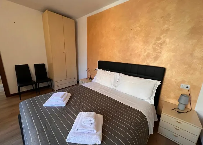 Ancient Courtyard Bonanomi In Historic Centre *