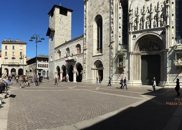 Ancient Courtyard Bonanomi In Historic Centre *