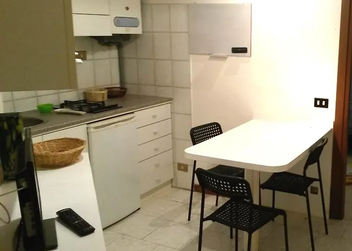 Ancient Courtyard Bonanomi In Historic Centre *