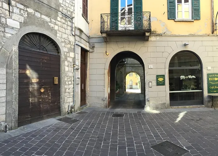 公寓 Ancient Courtyard Bonanomi In Historic Centre *
