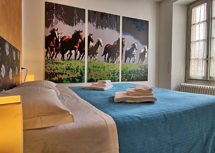 Apartamento Ancient Courtyard Bonanomi In Historic Centre *