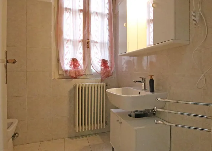 Apartamento Ancient Courtyard Bonanomi In Historic Centre Como