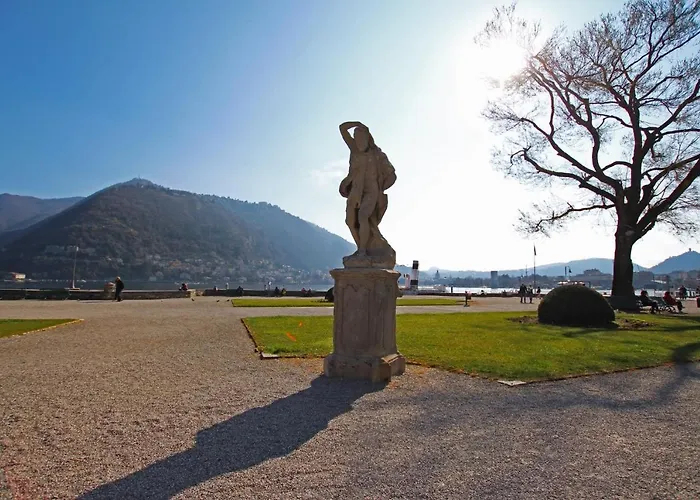Ancient Courtyard Bonanomi In Historic Centre *