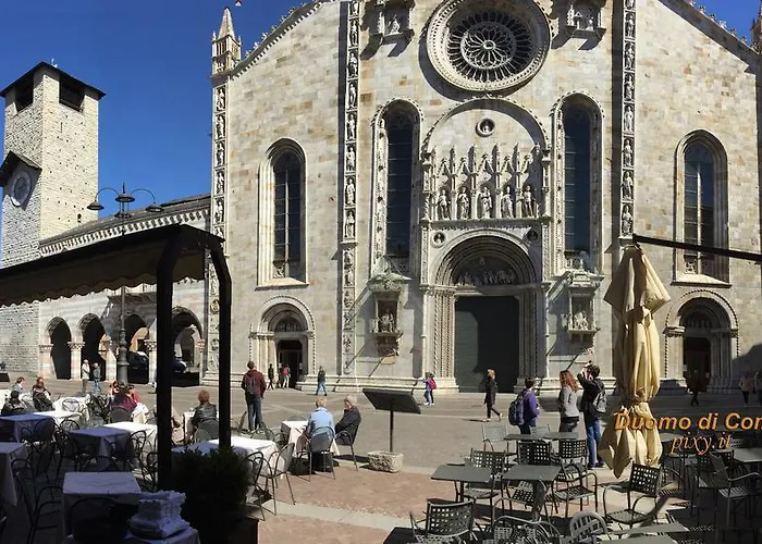 Ancient Courtyard Bonanomi In Historic Centre Όπως